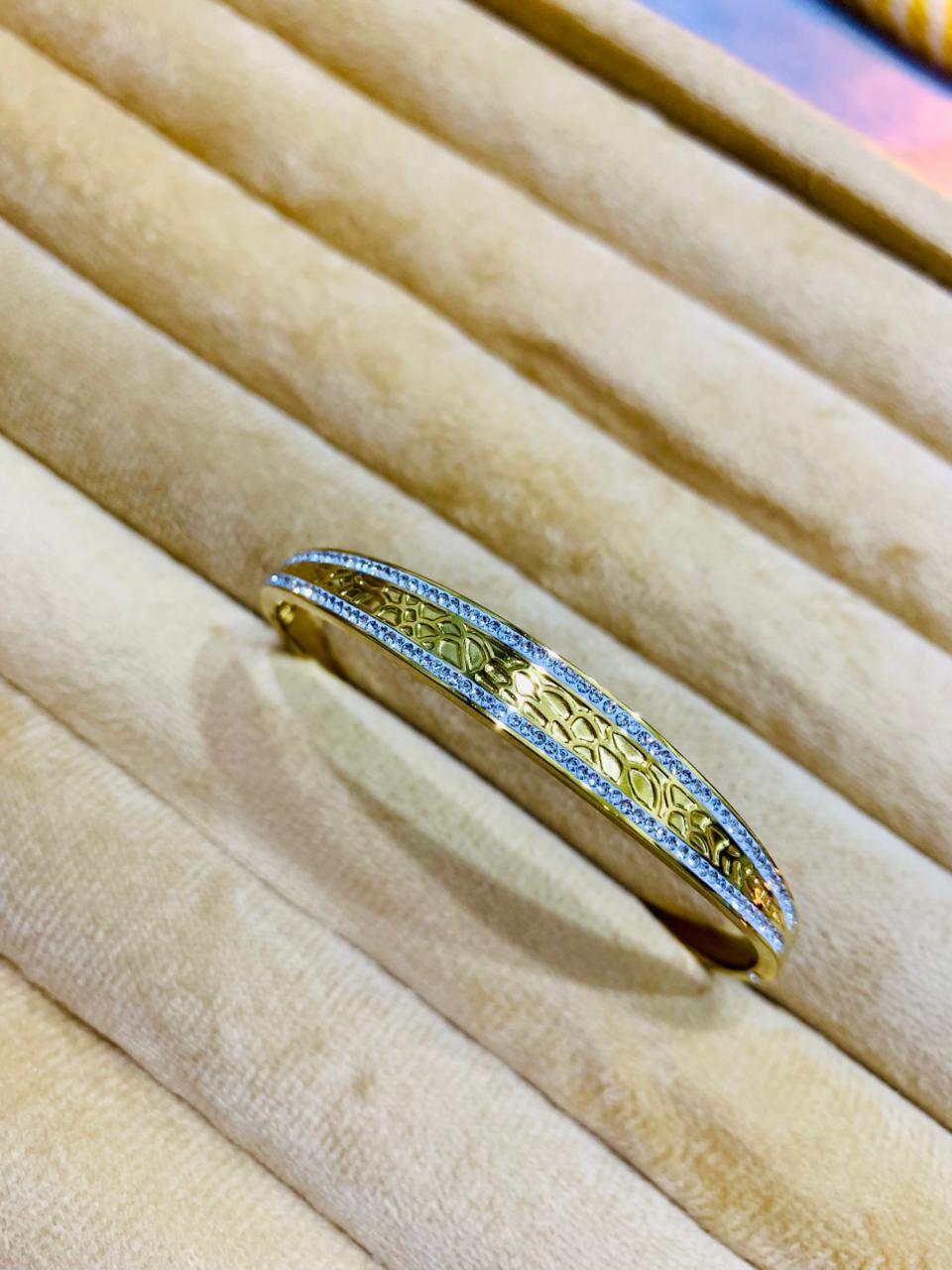 Gold Stainless Handcuff