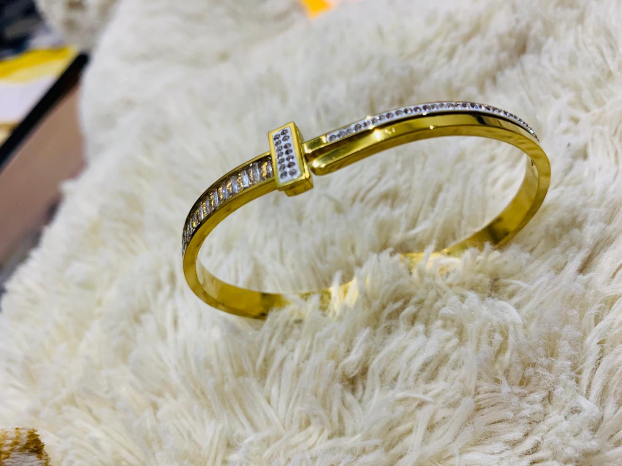 Crystal Stone Handcuff