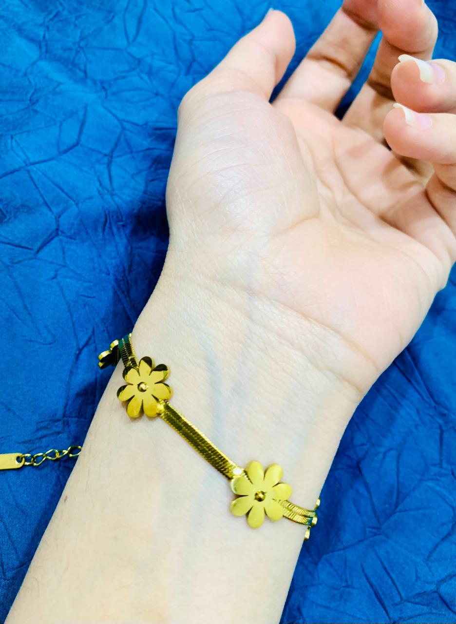 Deisy Snake Chain Bracelet