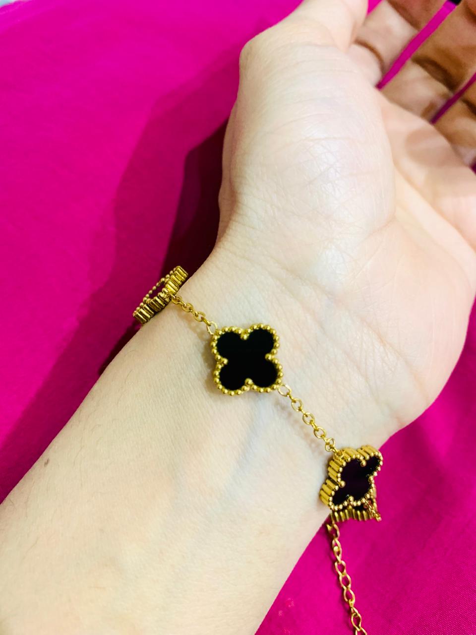 Five Clover Pendant