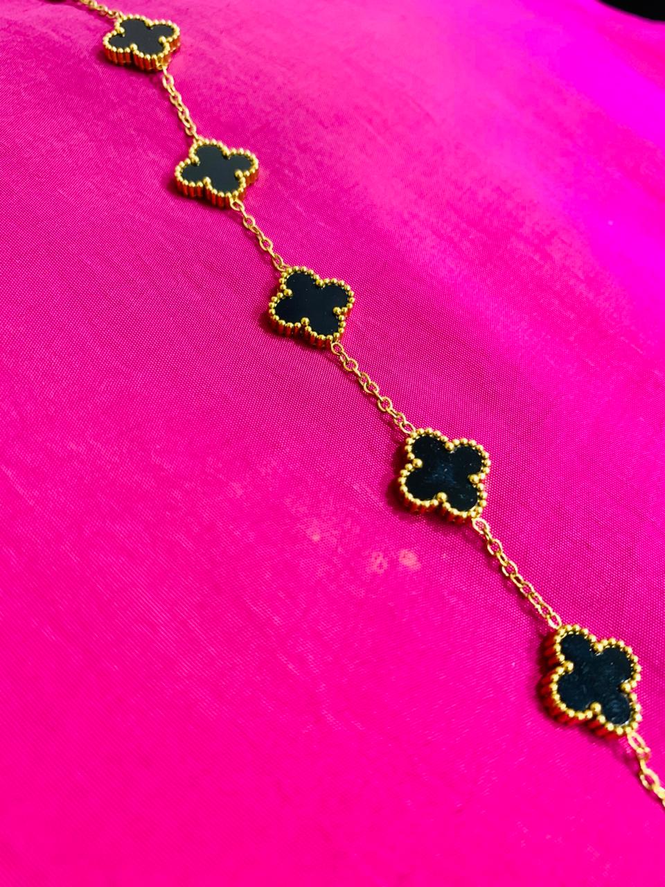 Five Clover Pendant